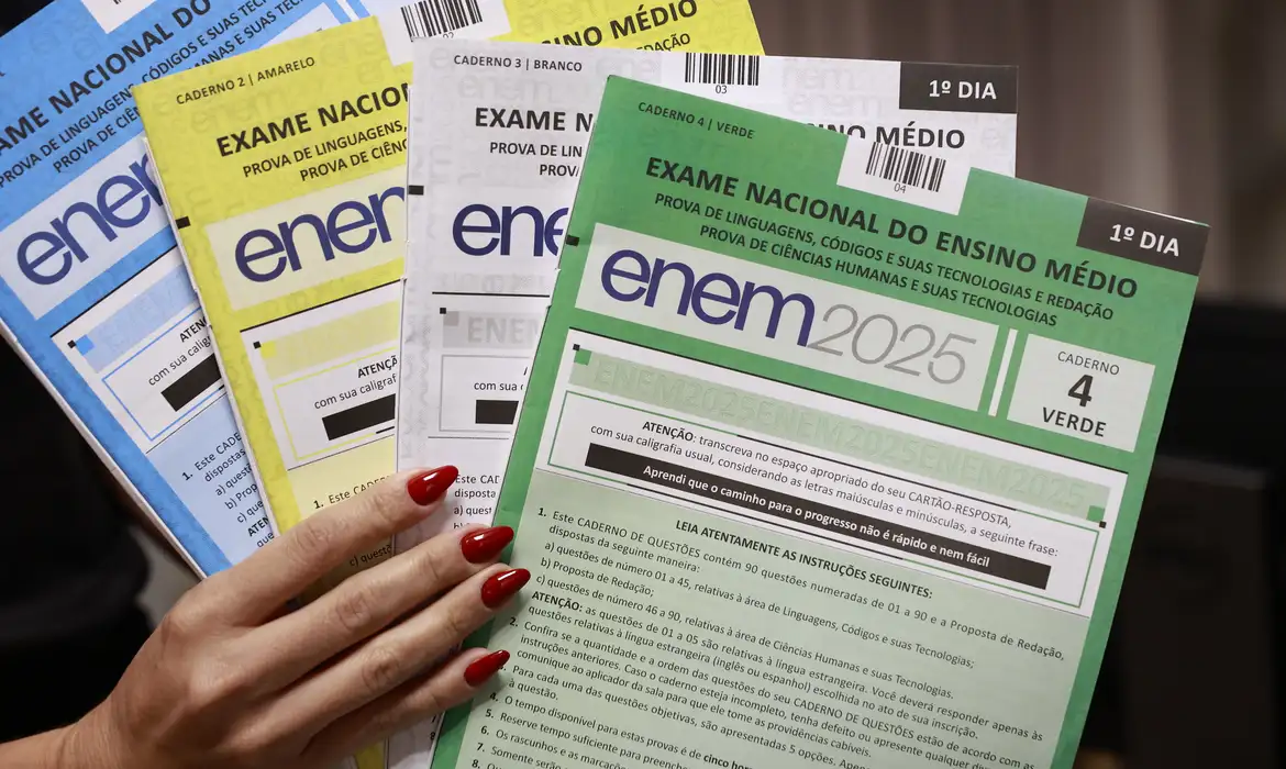 Redação nota 1000 Enem: veja exemplo real de aluna do SAS Educação