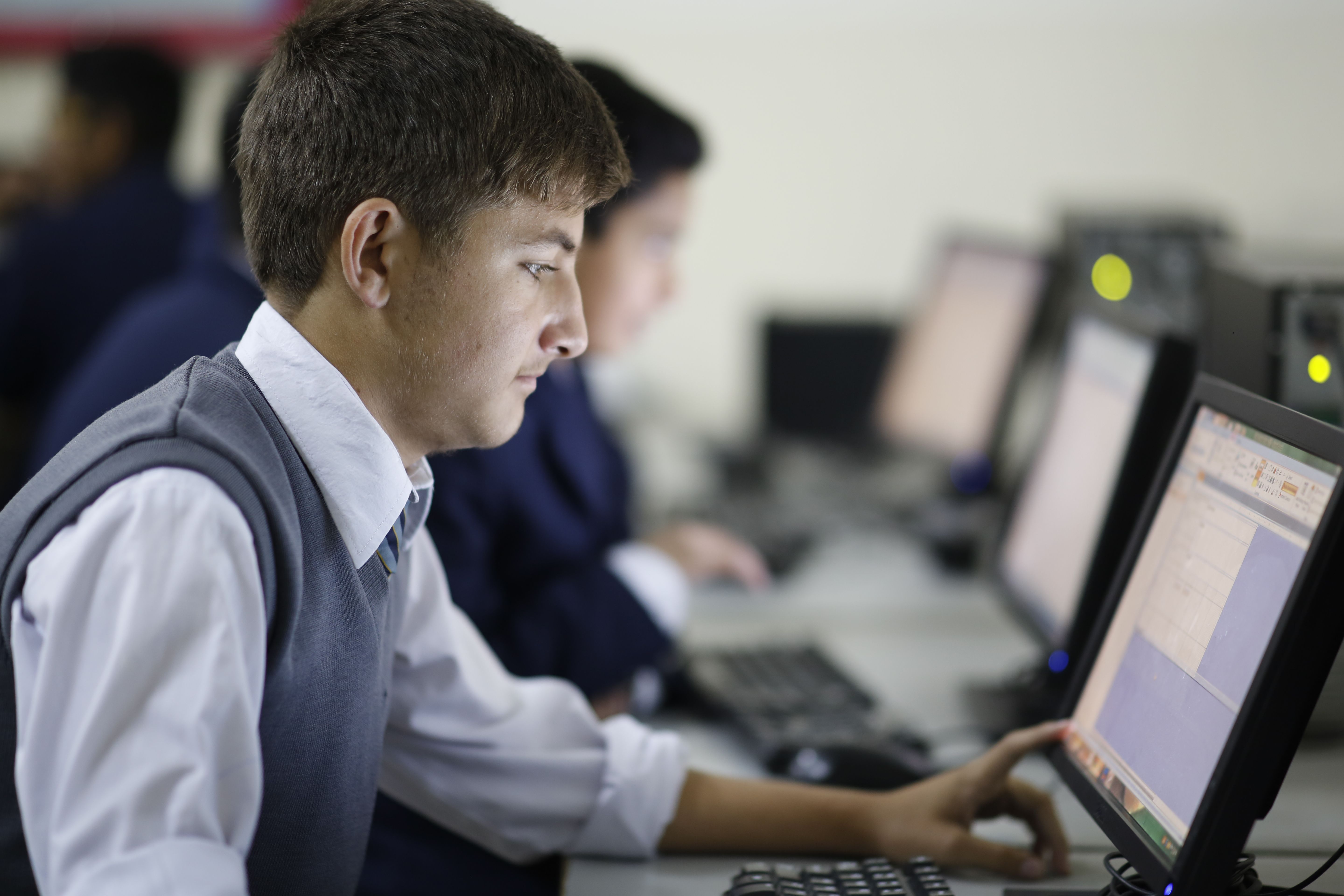 Pensamento computacional na educação básica: muito além de programar